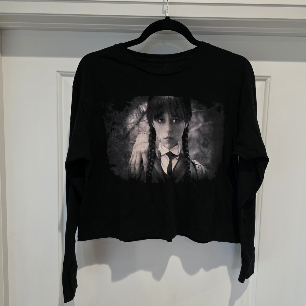 Black Long-Sleeve Graphic Crop Tee - Addams-Inspired